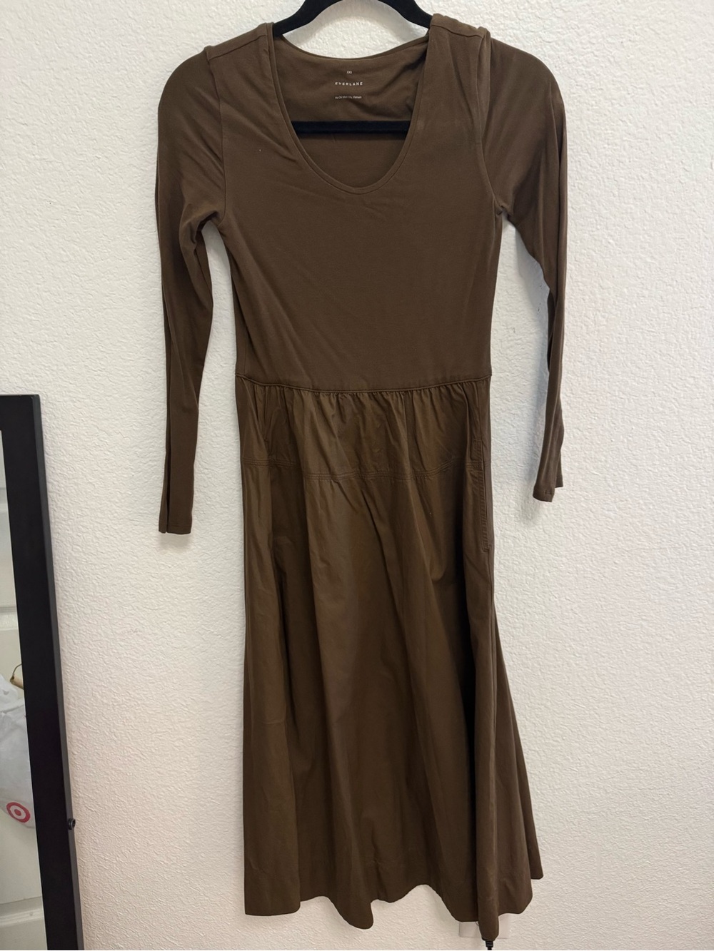 Everlane brown midi dress with pockets